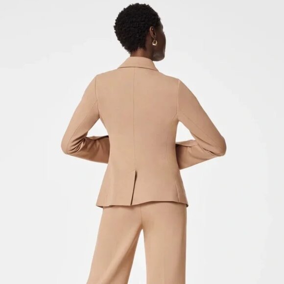 NWT SPANX Perfect Asymmetrical Tailored Blazer  - Size Large - Picture 3 of 6
